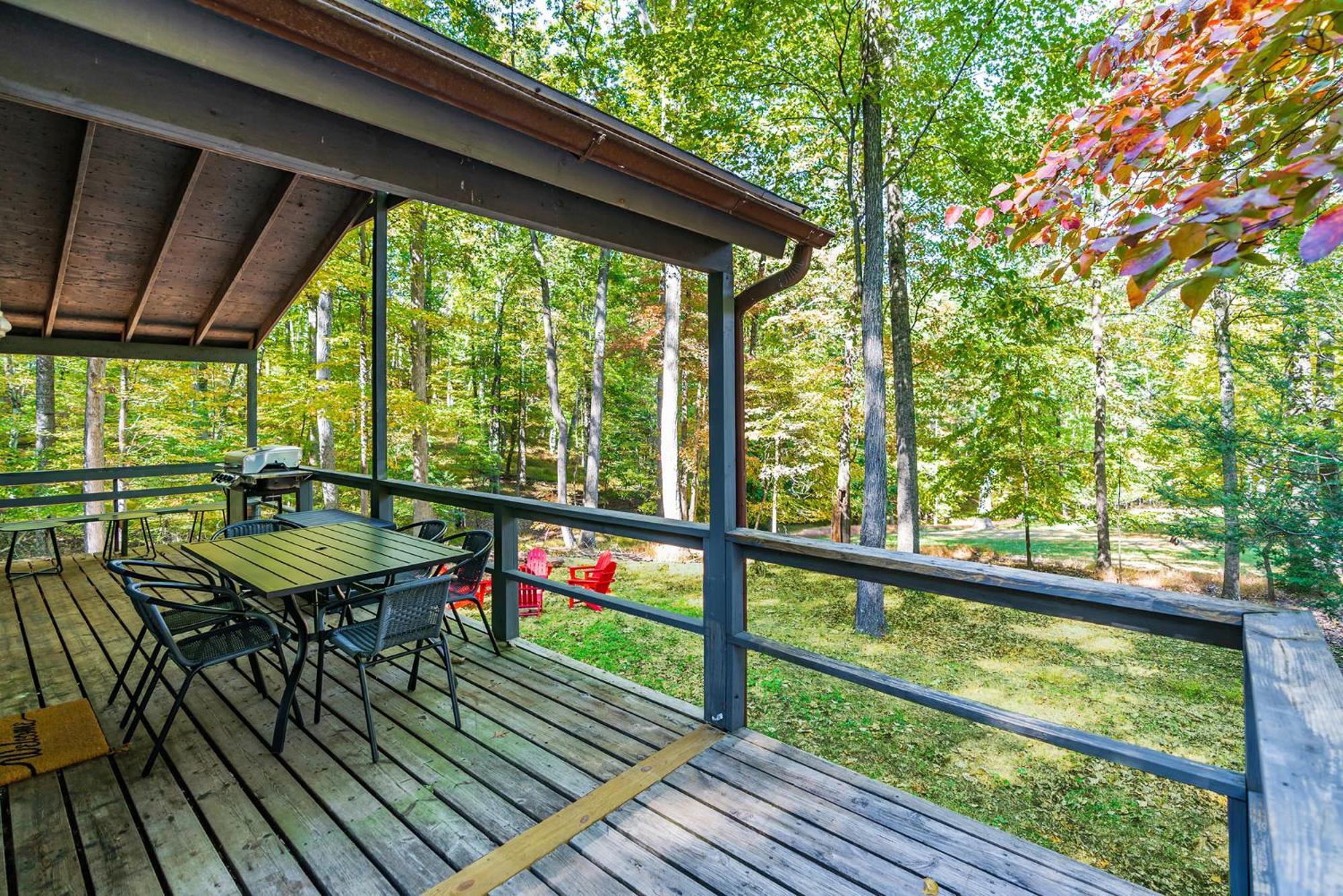 Вилла Spacious W Hot Tub, Fire Pit, Deck, Grill And Wifi Hedgesville Экстерьер фото